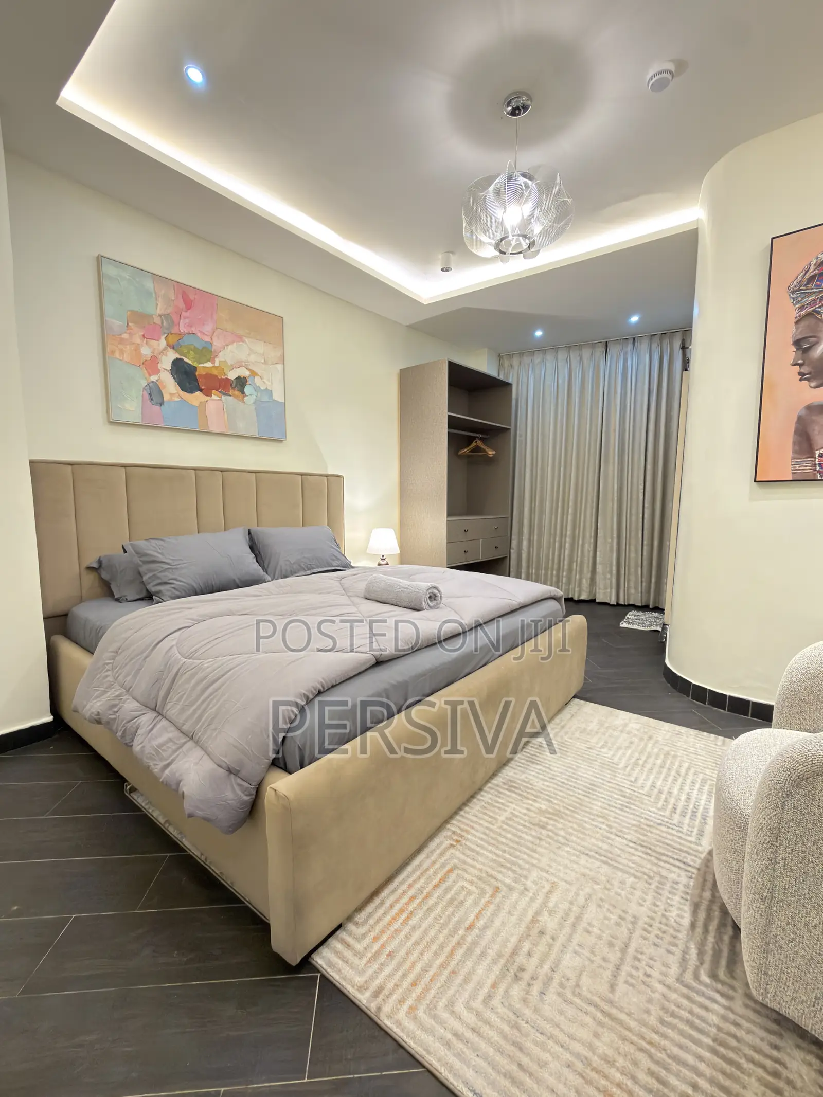 Royce Apartments