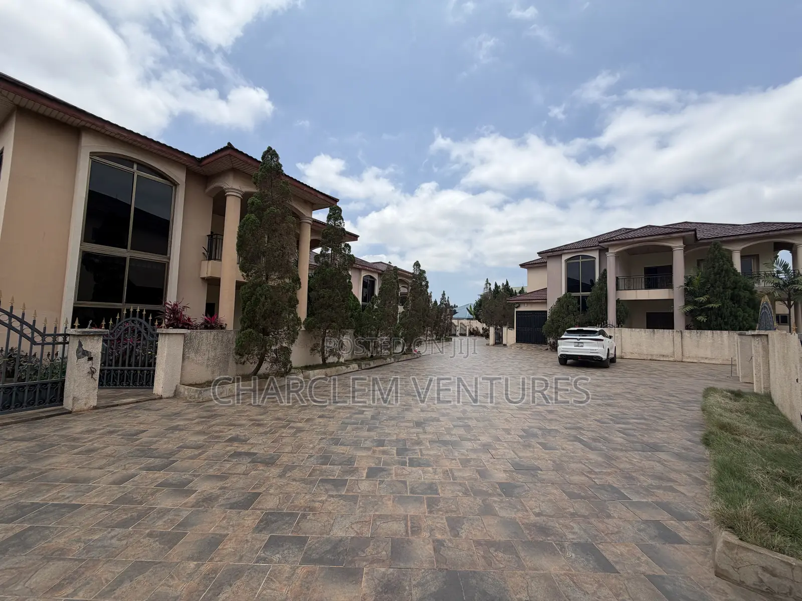 4bdrm House in Charclem Ventures, Accra Metropolitan for rent