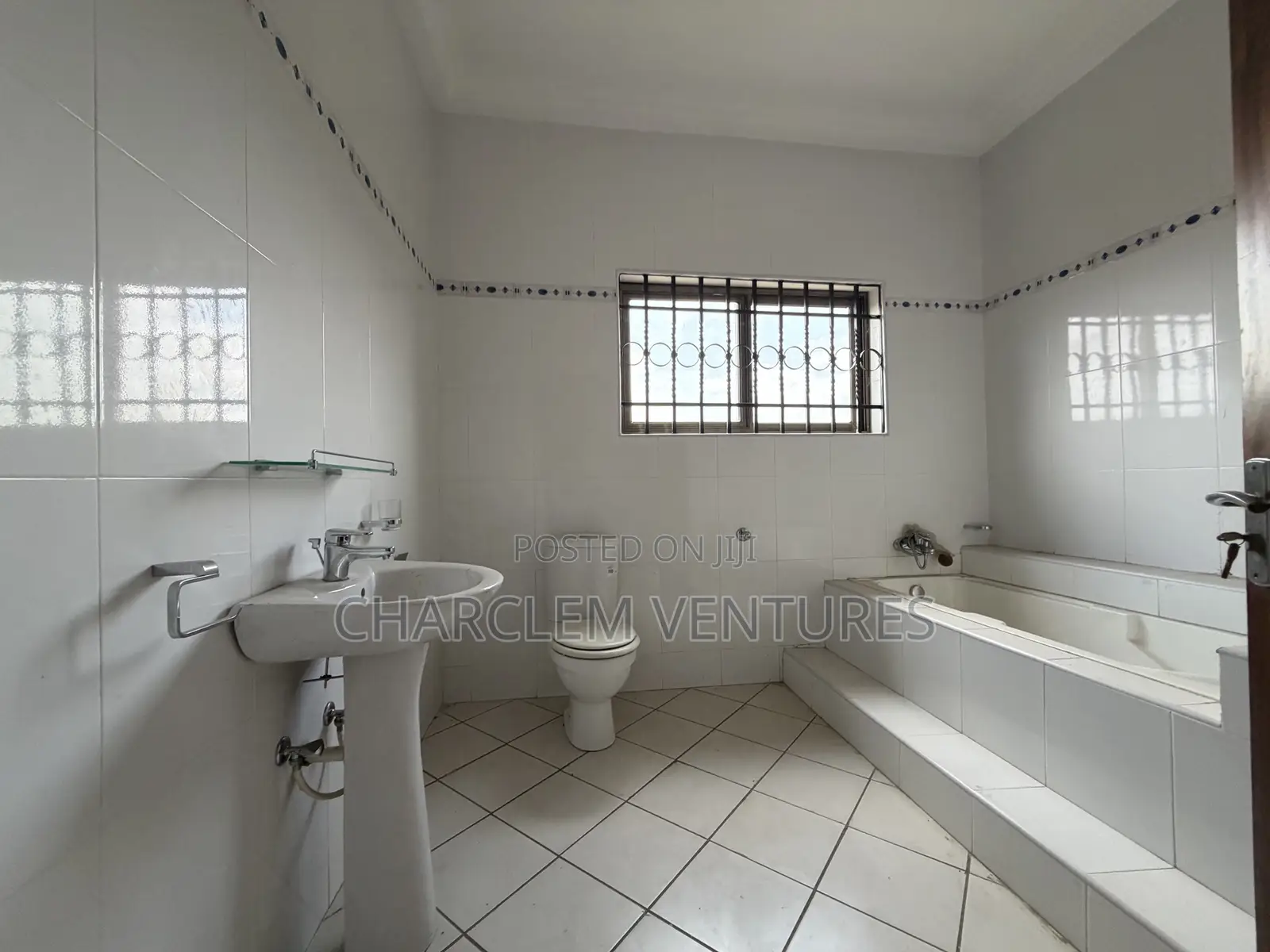 4bdrm House in Charclem Ventures, Accra Metropolitan for rent