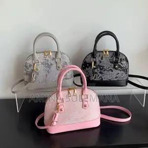 Ladies Quality Handbag – Stylish Affordable
