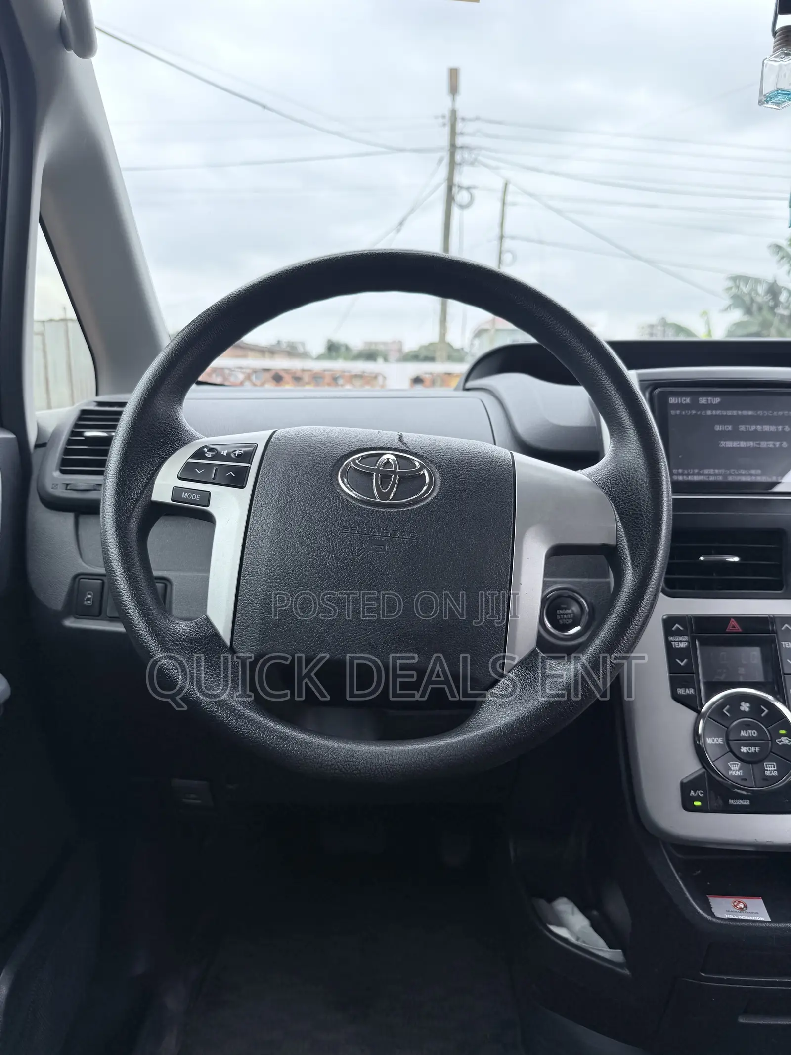 Toyota Voxy 2013 Silver