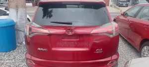 Toyota RAV4 XLE AWD (2.5L 4cyl 6A) 2016 Burgundy