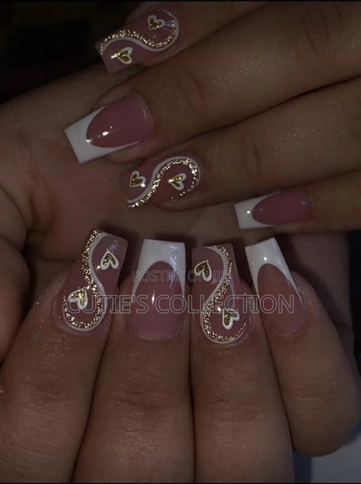 24-PCS Press-on Nails With Heart Shaped + Adhesive Tape +Nail Glue