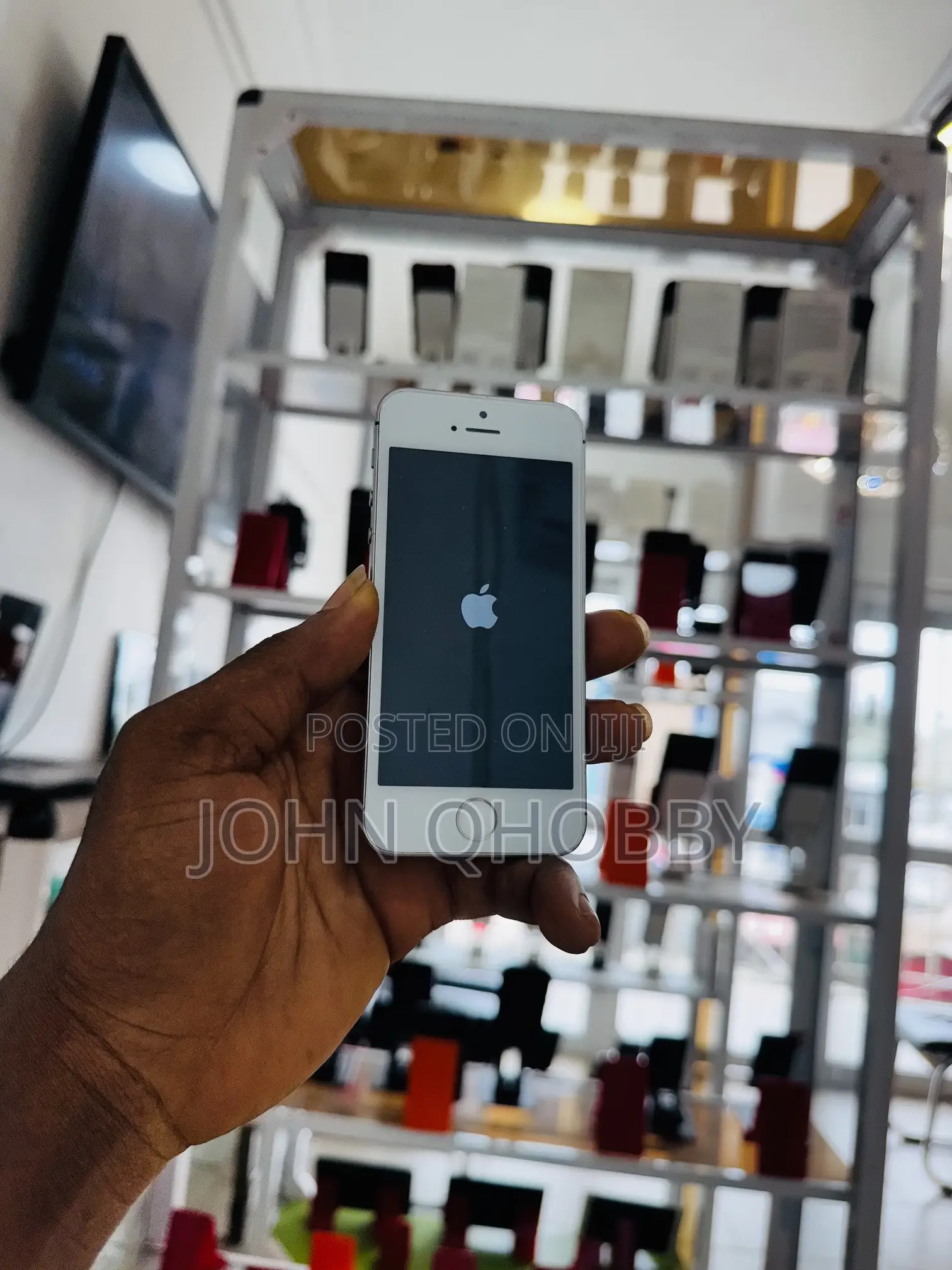 Apple iPhone SE 32 GB Gray