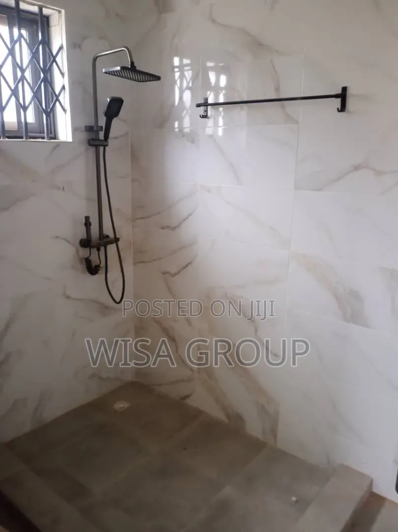 4bdrm Duplex in Wisa Group, Accra Metropolitan for rent
