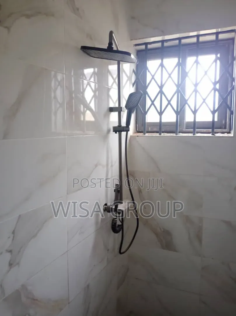 4bdrm Duplex in Wisa Group, Accra Metropolitan for rent