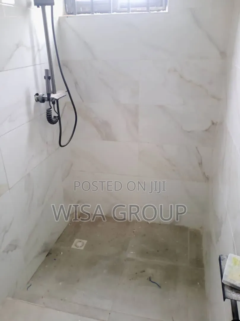 4bdrm Duplex in Wisa Group, Accra Metropolitan for rent