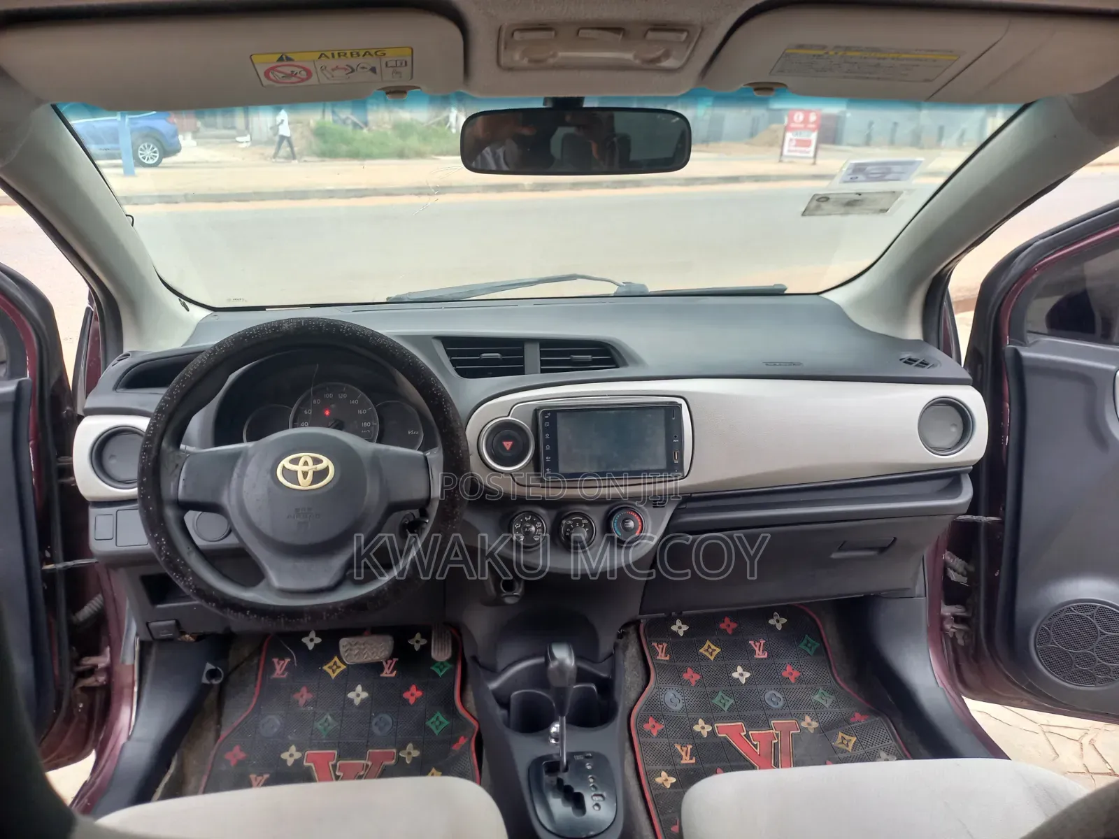 Toyota Vitz 2012 Burgundy