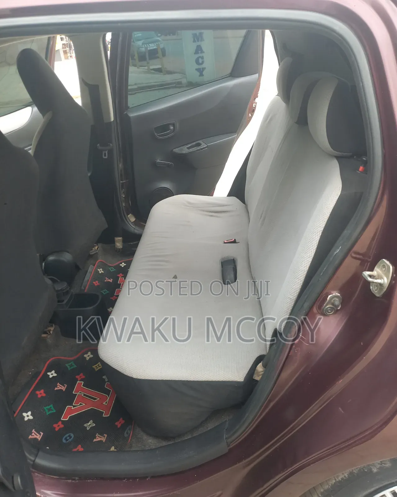 Toyota Vitz 2012 Burgundy