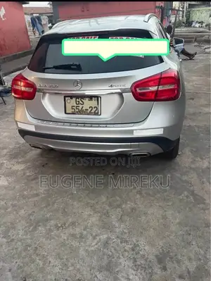 Mercedes-Benz GLA 250 2015 Silver