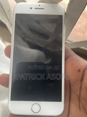 Apple iPhone 8 64 GB White