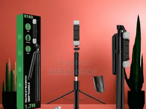 R16d Long-Reach Selfie Stick With Tripod Base