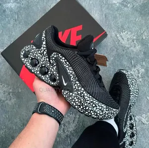 Nike Aimax Dn in Colours