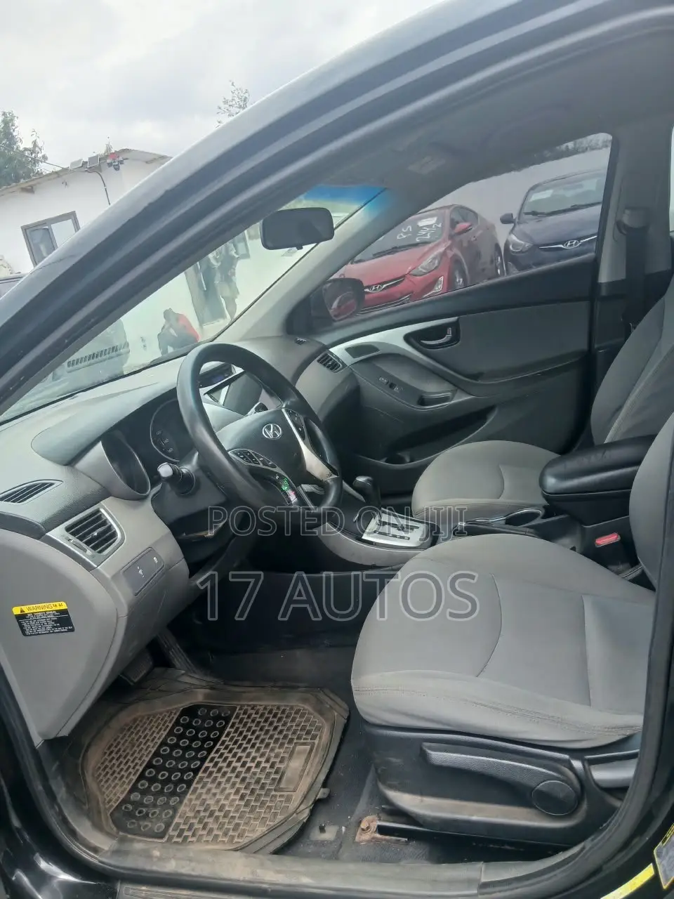Hyundai Elantra Limited Sedan FWD (1.8L 4cyl 6A) 2013 Black