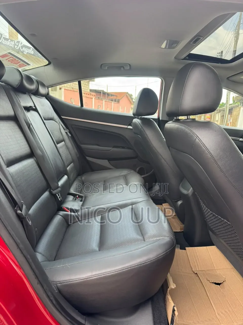 Hyundai Elantra Limited Sedan FWD (2.0L 4cyl 6A) 2017 Red