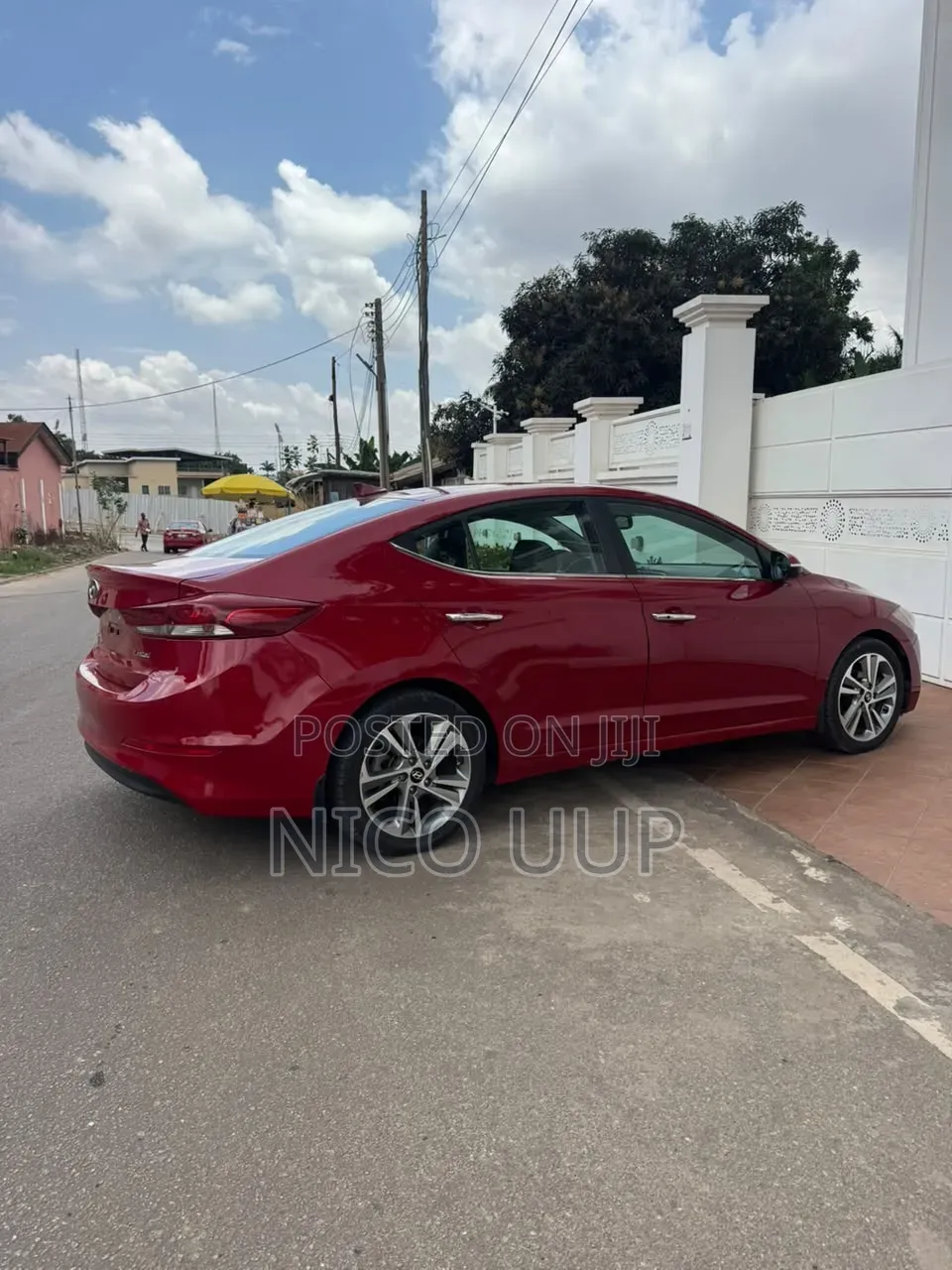Hyundai Elantra Limited Sedan FWD (2.0L 4cyl 6A) 2017 Red