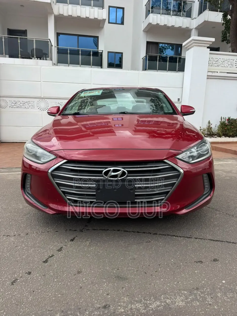 Hyundai Elantra Limited Sedan FWD (2.0L 4cyl 6A) 2017 Red