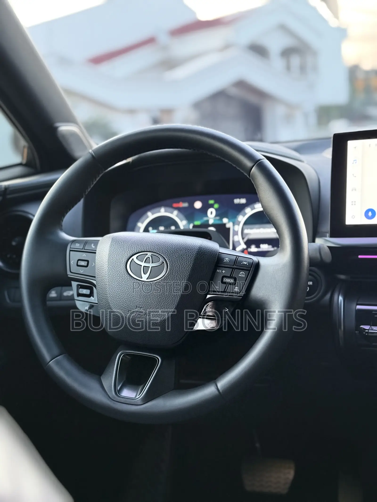 Toyota C-HR 2025 White
