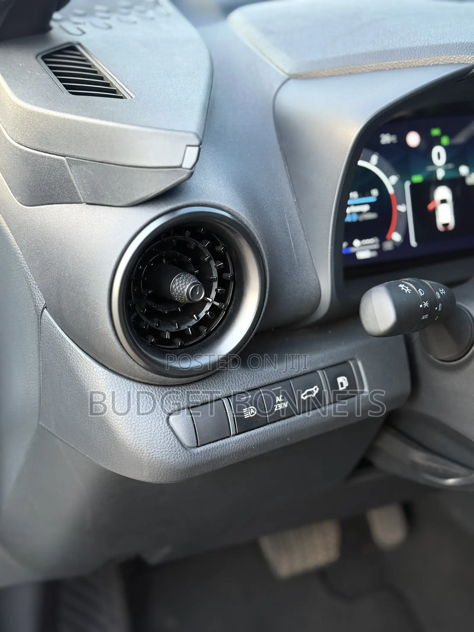 Toyota C-HR 2025 White