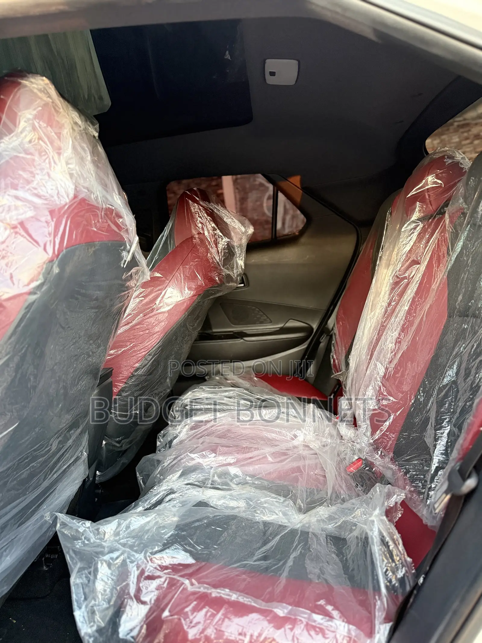 Toyota C-HR 2025 White