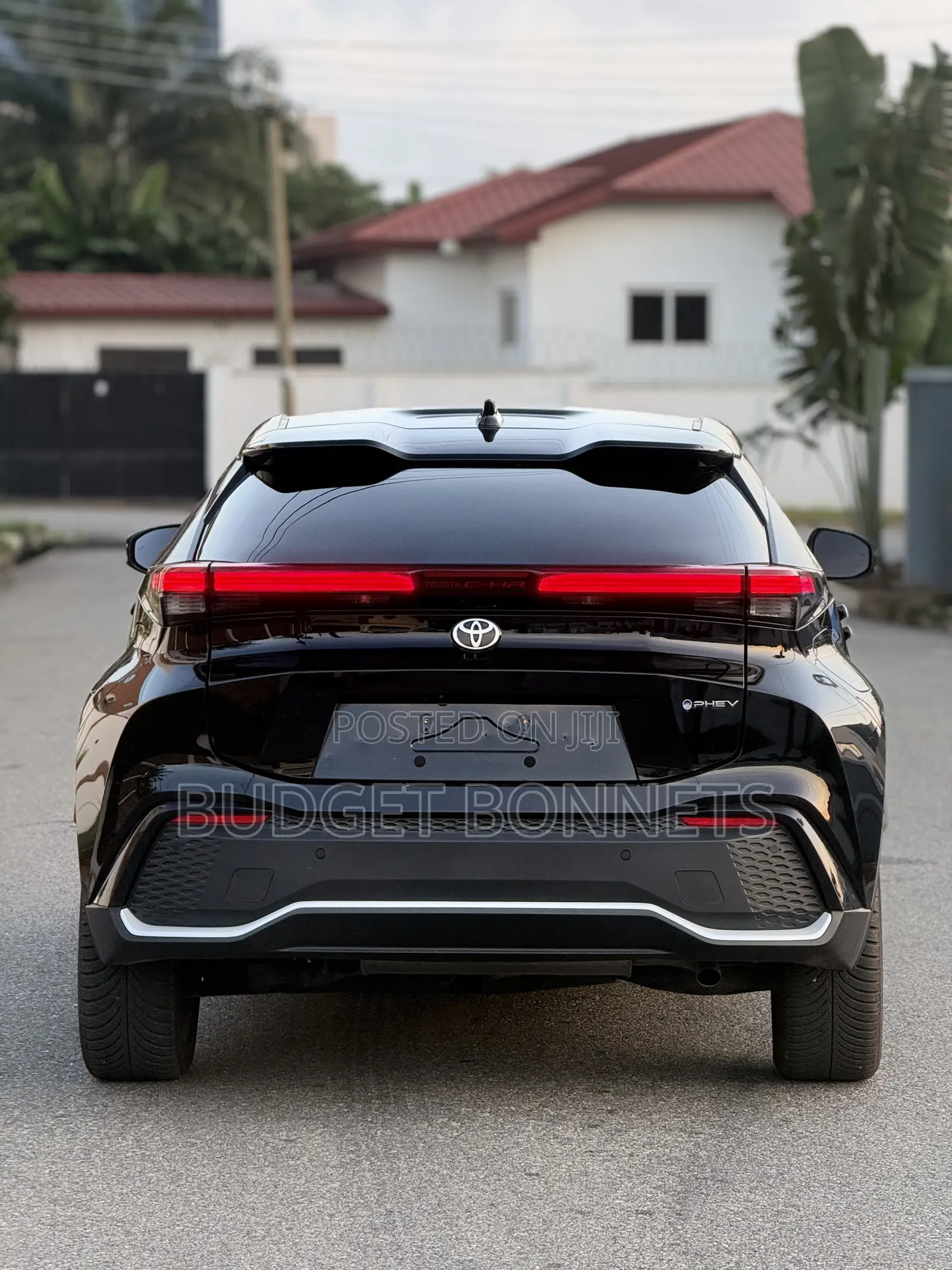 Toyota C-HR 2025 White