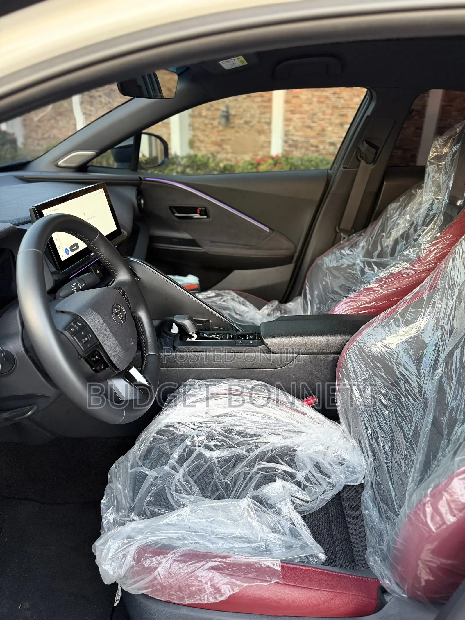Toyota C-HR 2025 White