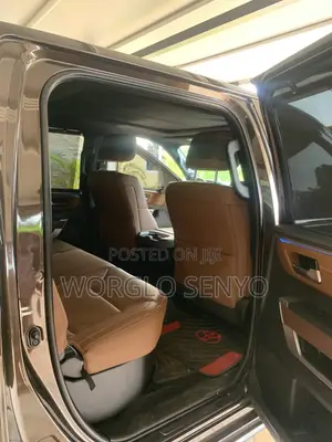 Toyota Tundra 2023 Black