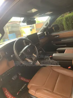 Toyota Tundra 2023 Black