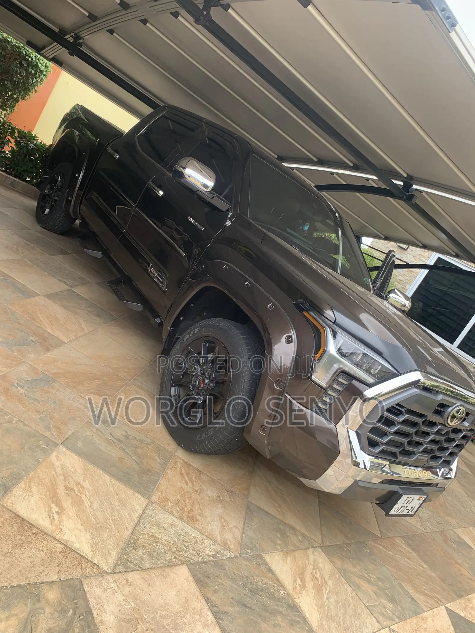 Toyota Tundra 2023 Black