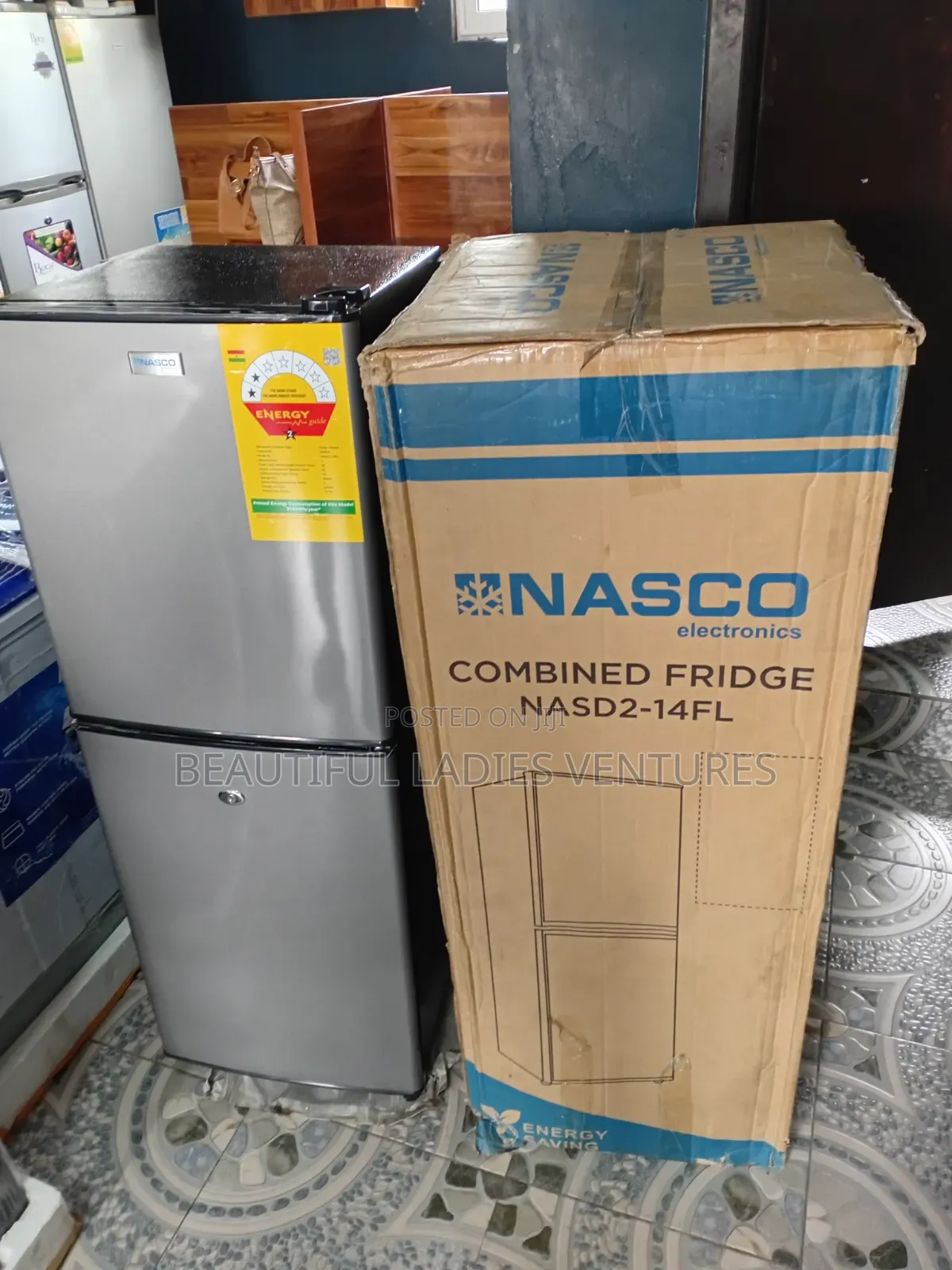 Nasco Refrigerator 1066 Easy to Use Refrigerator