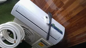 Remoetcontrol Air-Condition Warranty as Air Conditioner 1.5hp 2stars