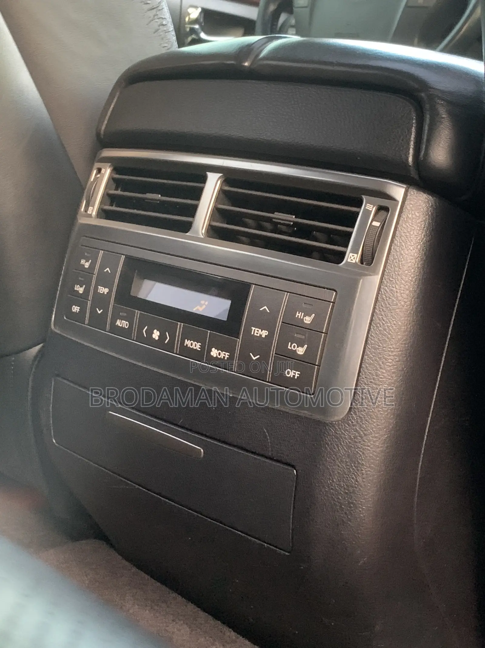 Lexus LX 570 2012 Silver