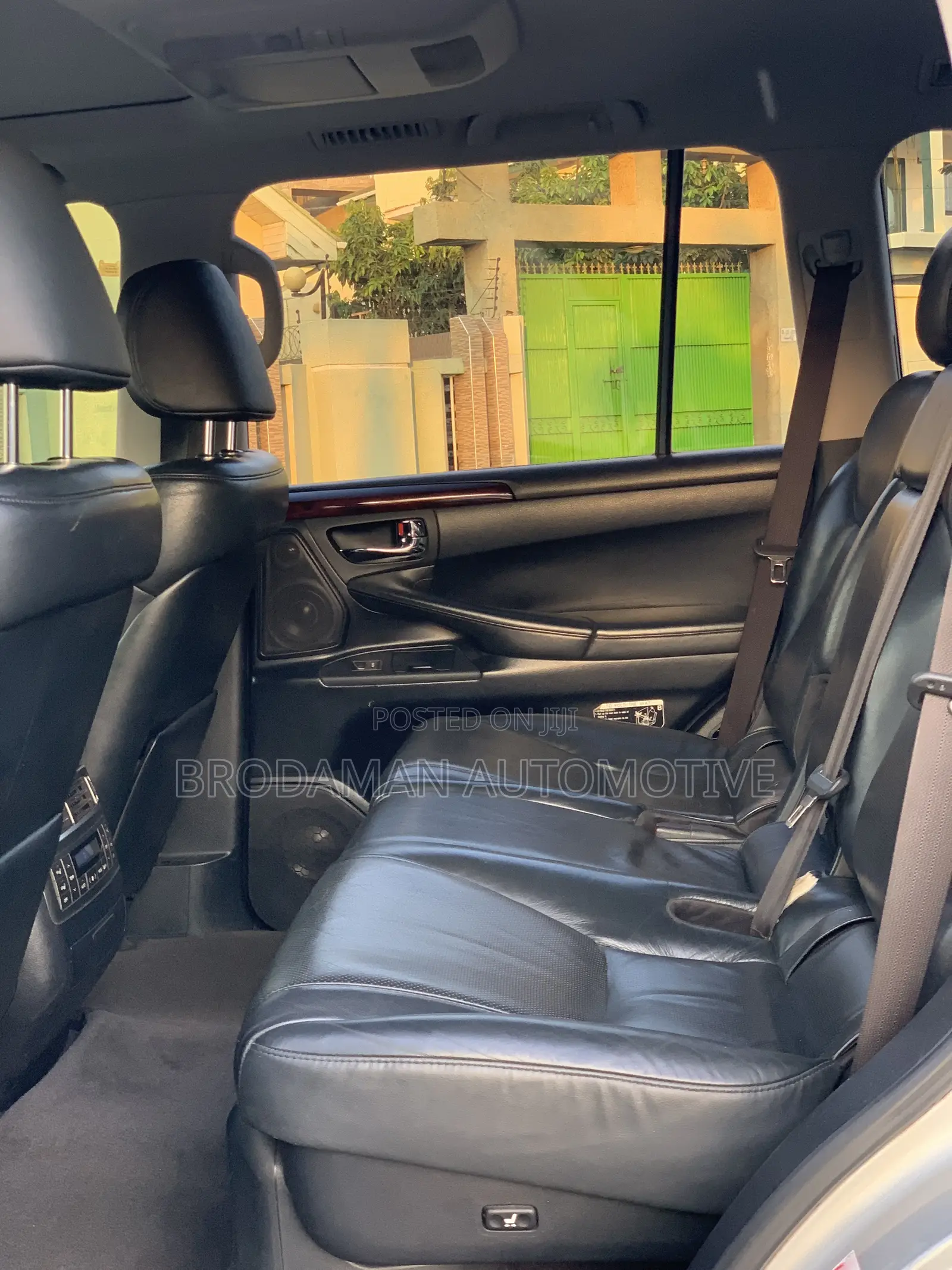 Lexus LX 570 2012 Silver