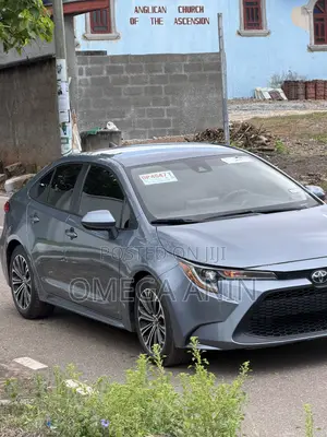 Toyota Corolla LE 2021 Gray