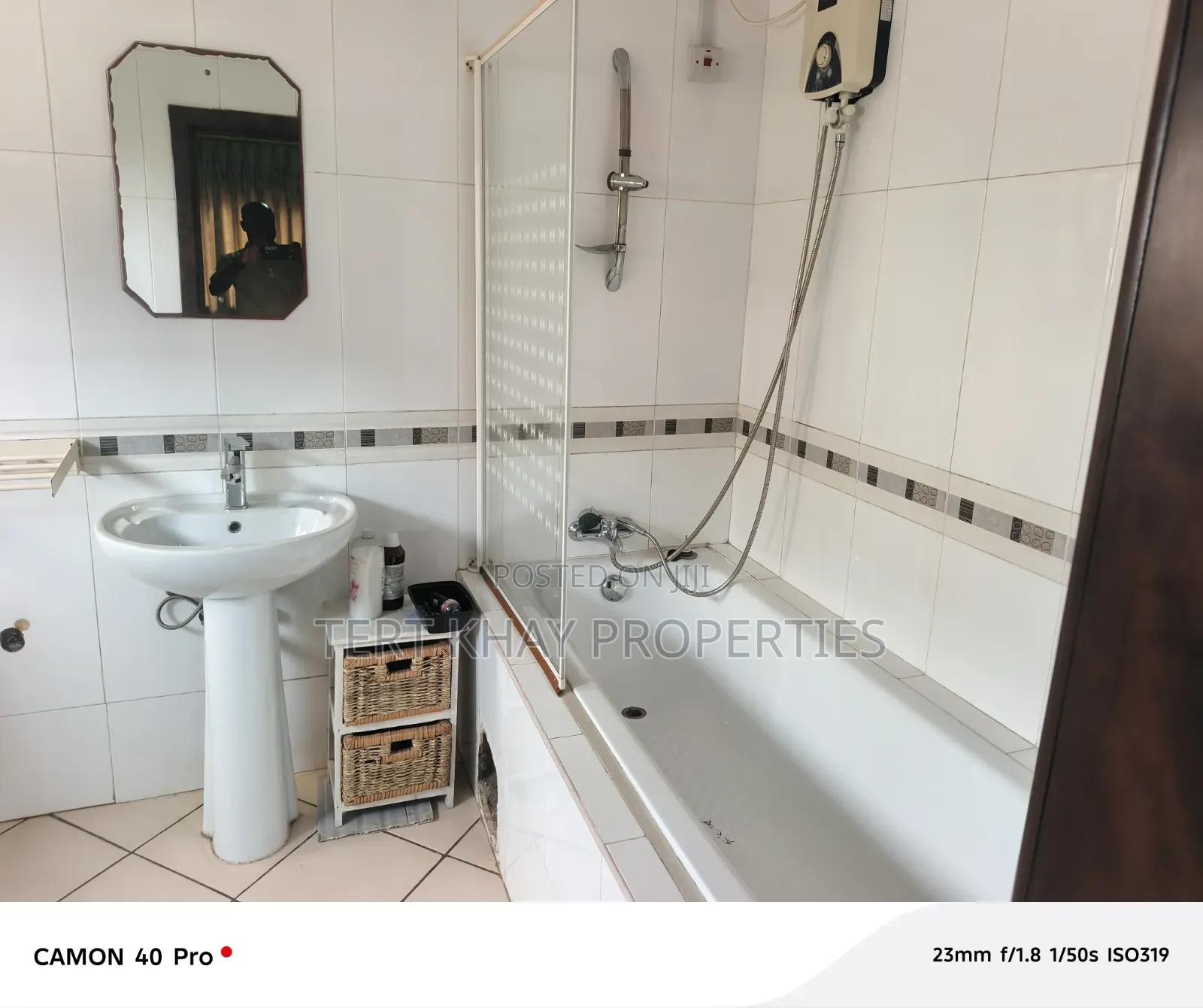 10bdrm House in Ability Square, Boundary Road Area for sale
