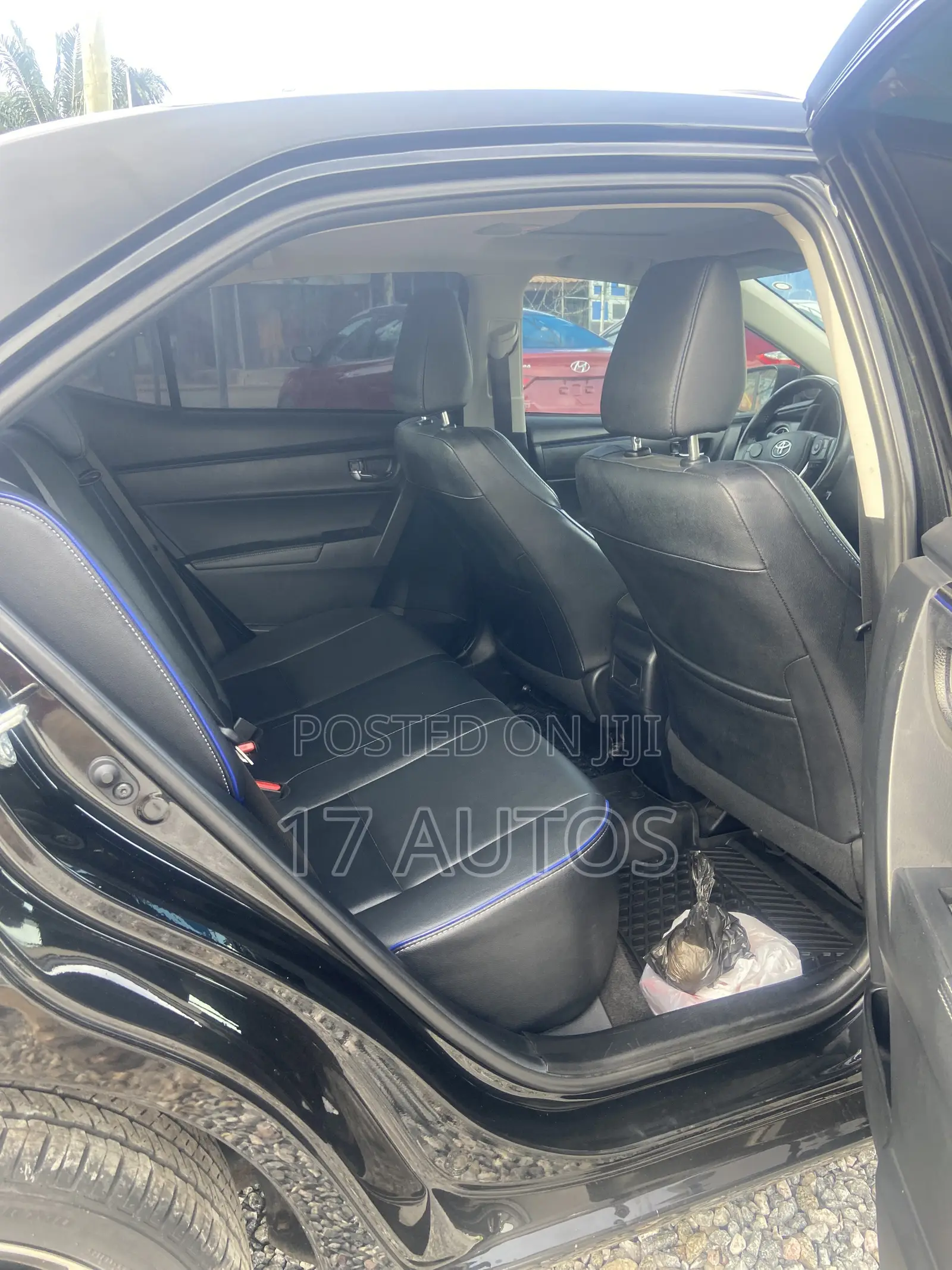 Toyota Corolla XSE 4dr Sedan (1.8L 4cyl CVT) 2017 Black