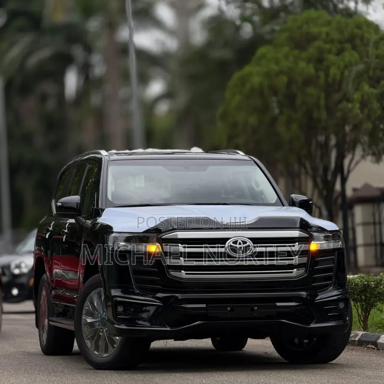 New Toyota Land Cruiser LC300 2025 Black
