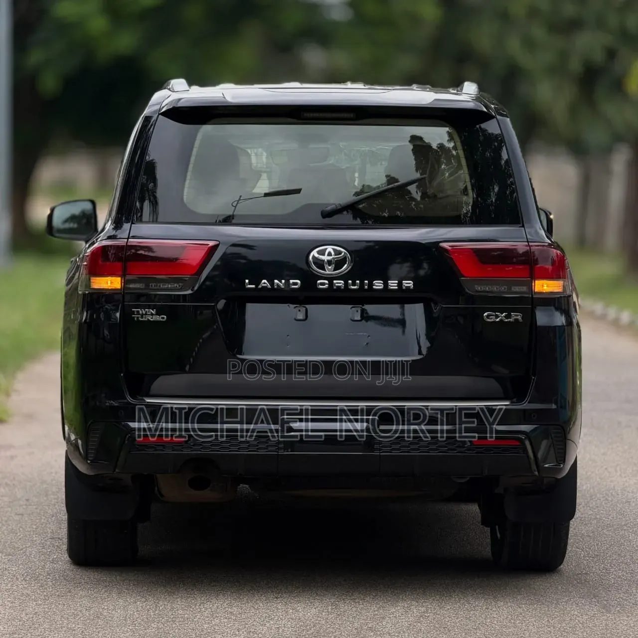 New Toyota Land Cruiser LC300 2025 Black