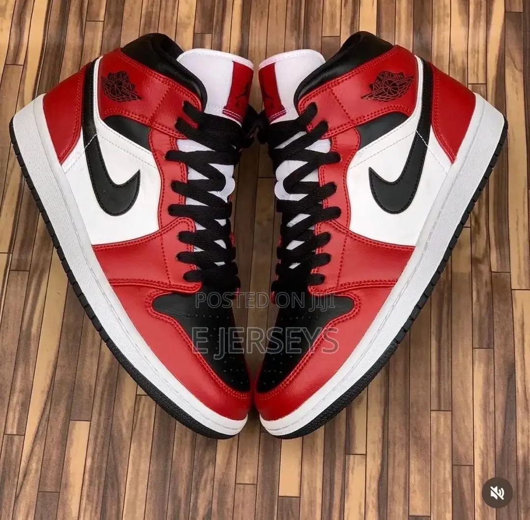 Air Jordan 1 Sneakers