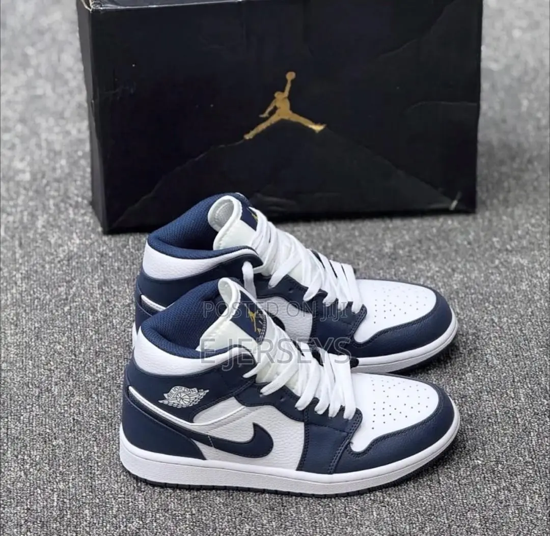 Air Jordan 1 Sneakers