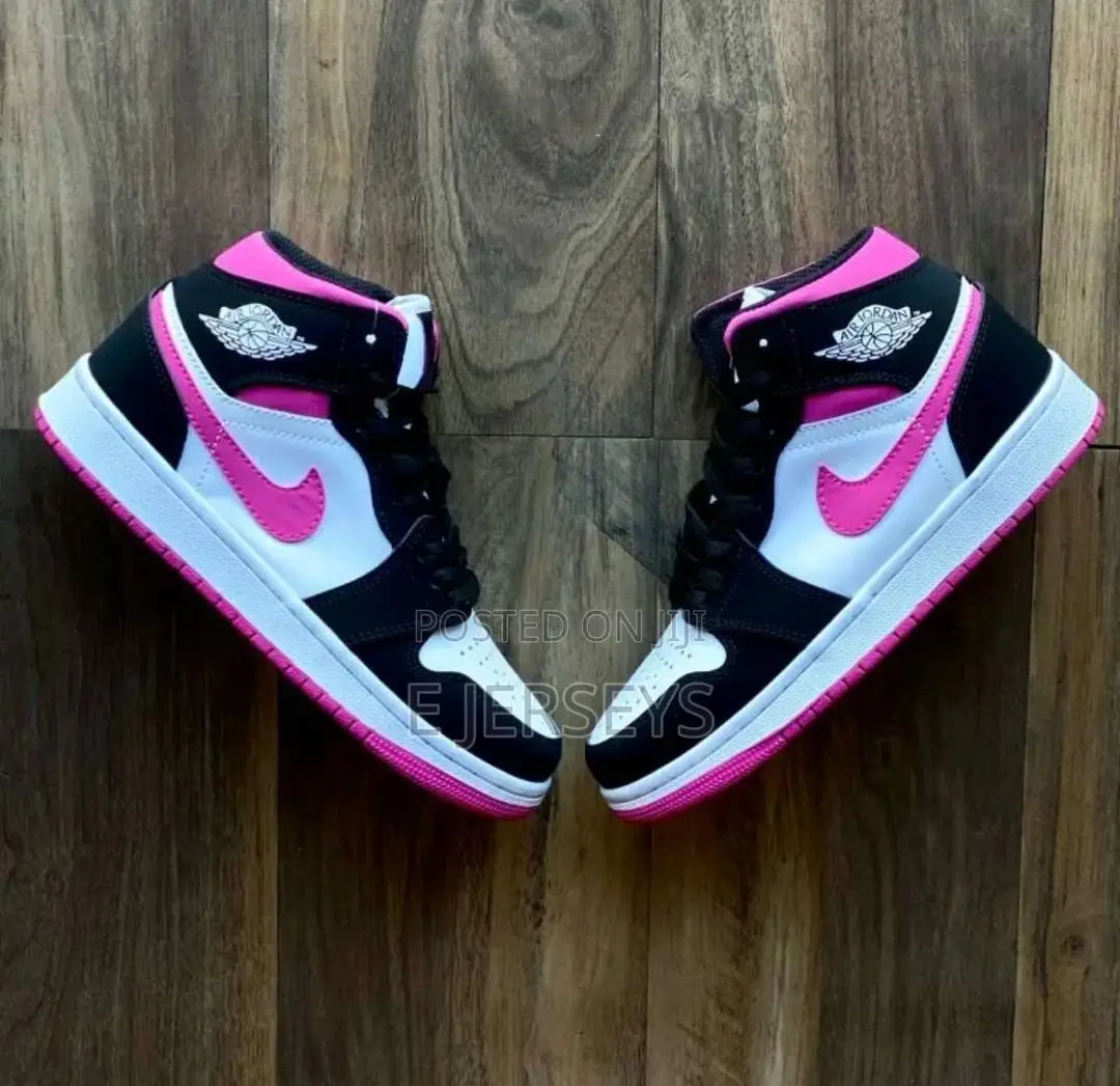 Air Jordan 1 Sneakers