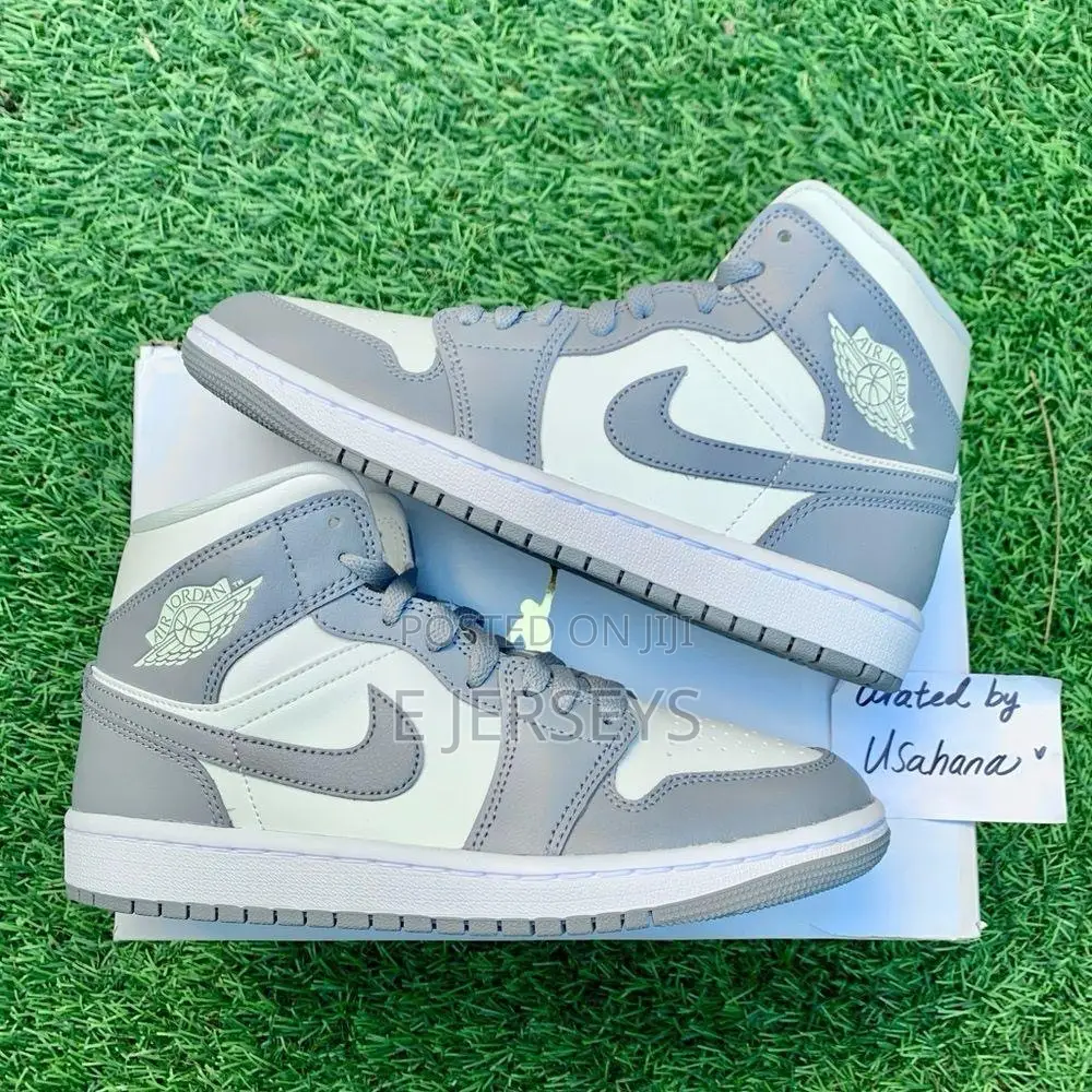 Air Jordan 1 Sneakers