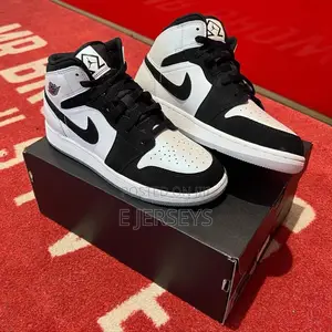 Air Jordan 1 Sneakers