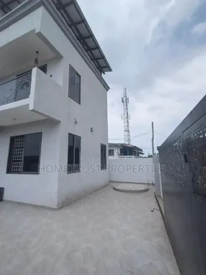 3bdrm Apartment in Labone, Celsbridge Area for rent
