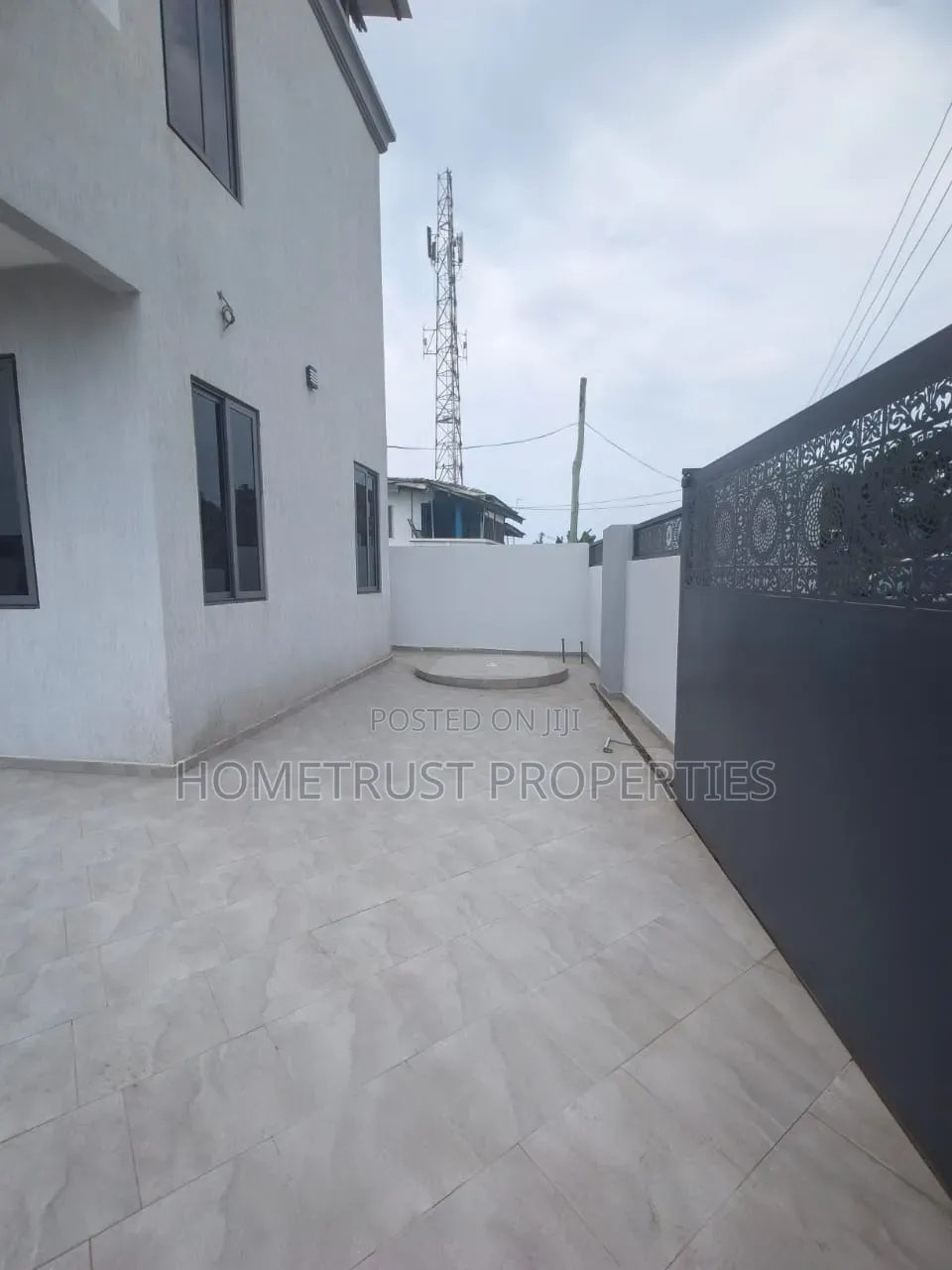 3bdrm Apartment in Labone, Celsbridge Area for rent