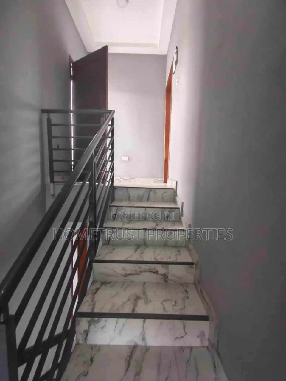 3bdrm Apartment in Labone, Celsbridge Area for rent
