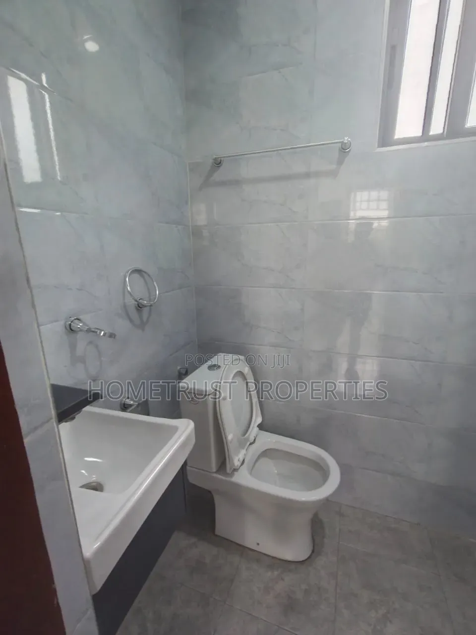 3bdrm Apartment in Labone, Celsbridge Area for rent