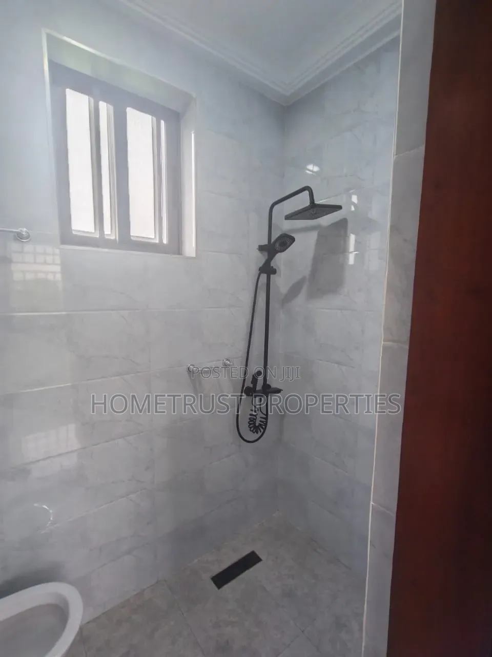 3bdrm Apartment in Labone, Celsbridge Area for rent