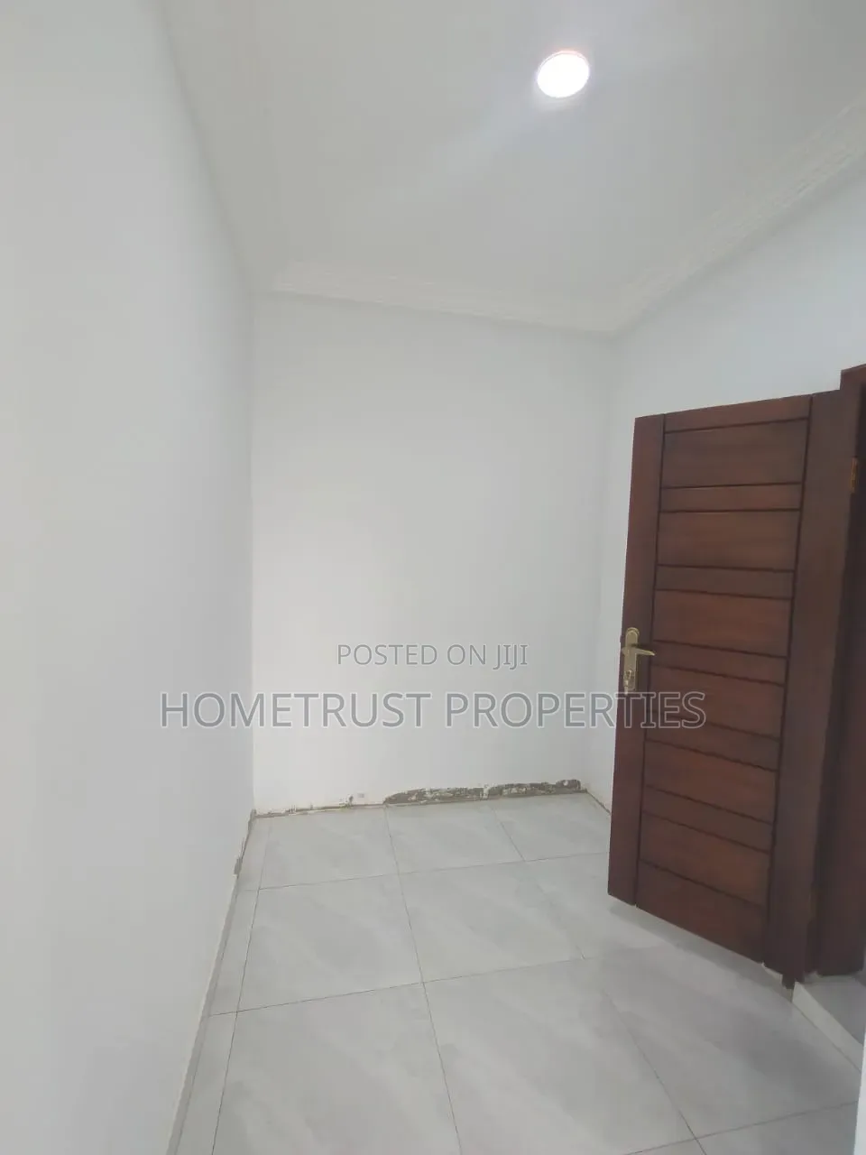 3bdrm Apartment in Labone, Celsbridge Area for rent