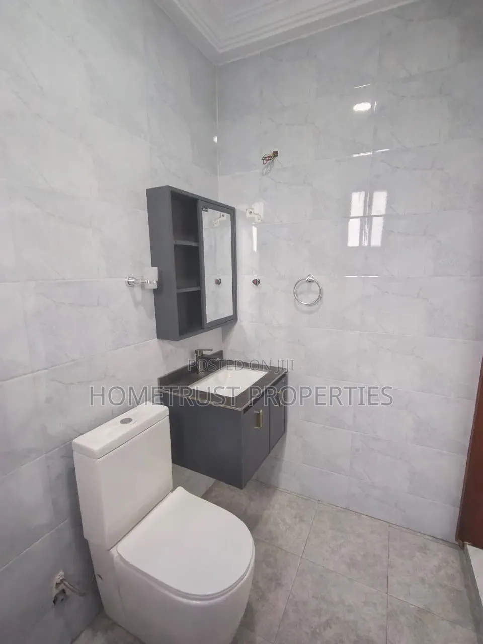 3bdrm Apartment in Labone, Celsbridge Area for rent